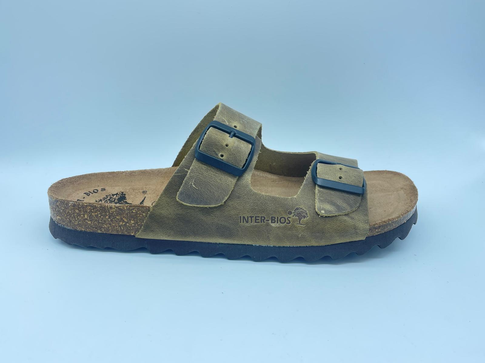 SANDALIA BIO CON DOS HEBILLAS EN PIEL KAKI