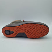 BOTITA EN SERRAJE TAUPE