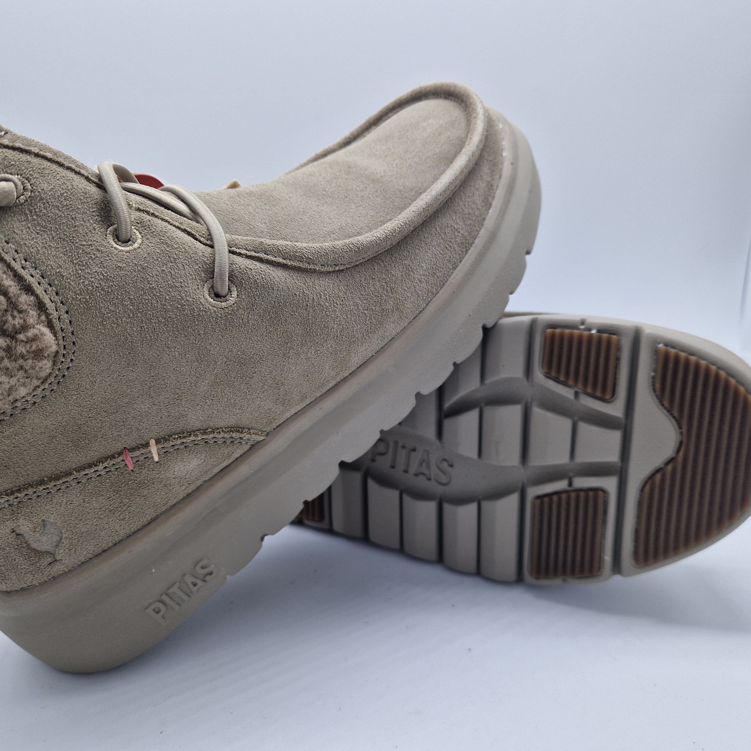 BOTITA CON CORDÓN EN ANTE BEIGE