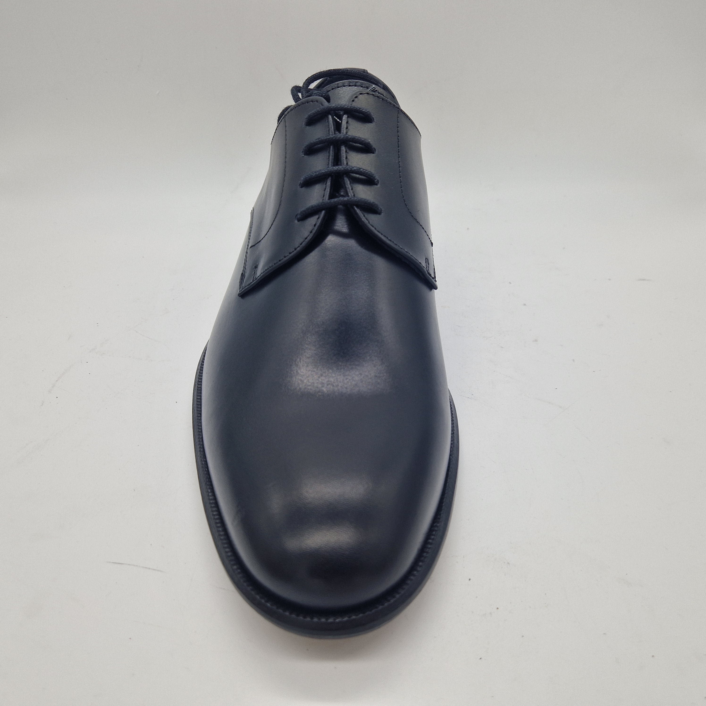 BLUCHER EN PIEL NEGRA - 70036