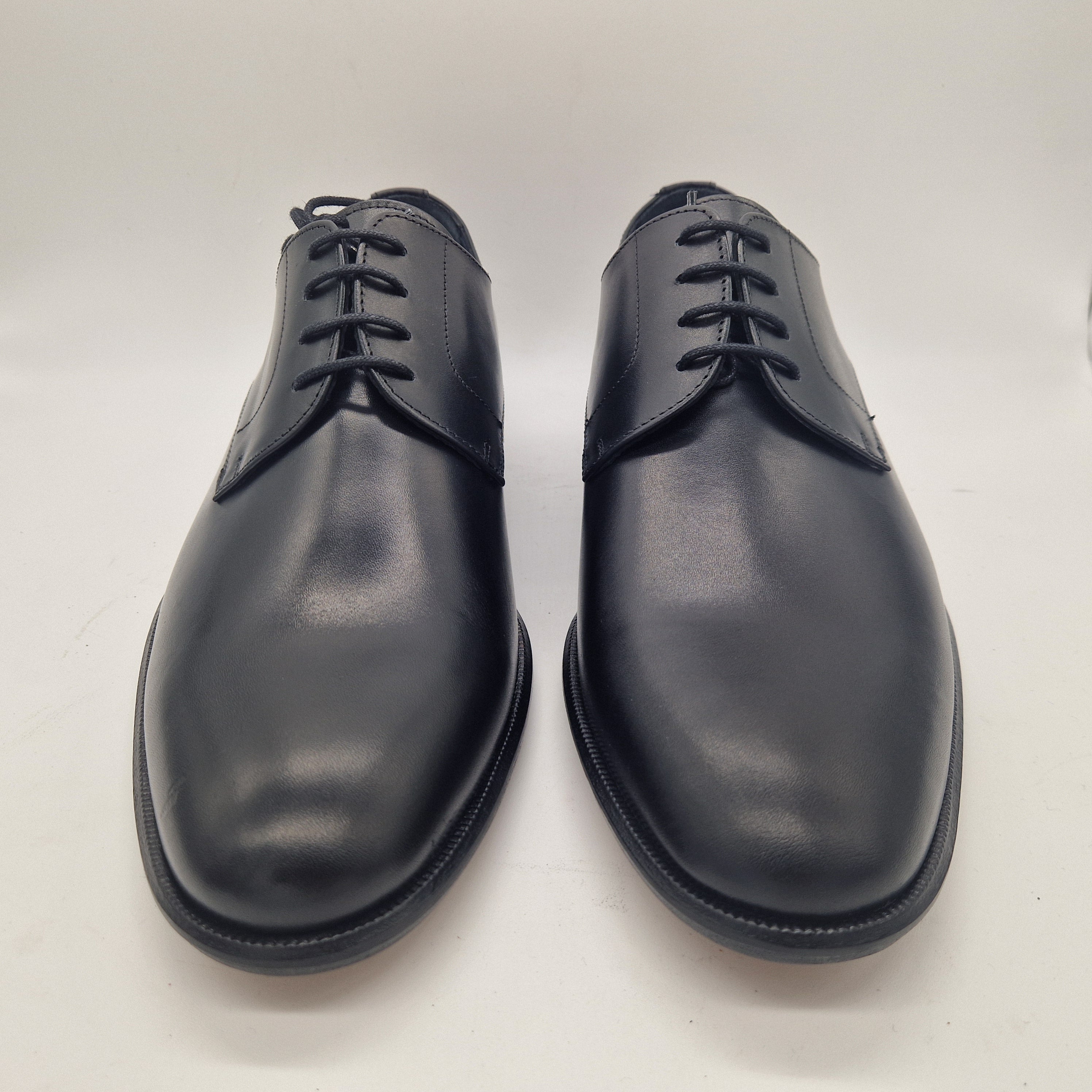 BLUCHER EN PIEL NEGRA - 70036
