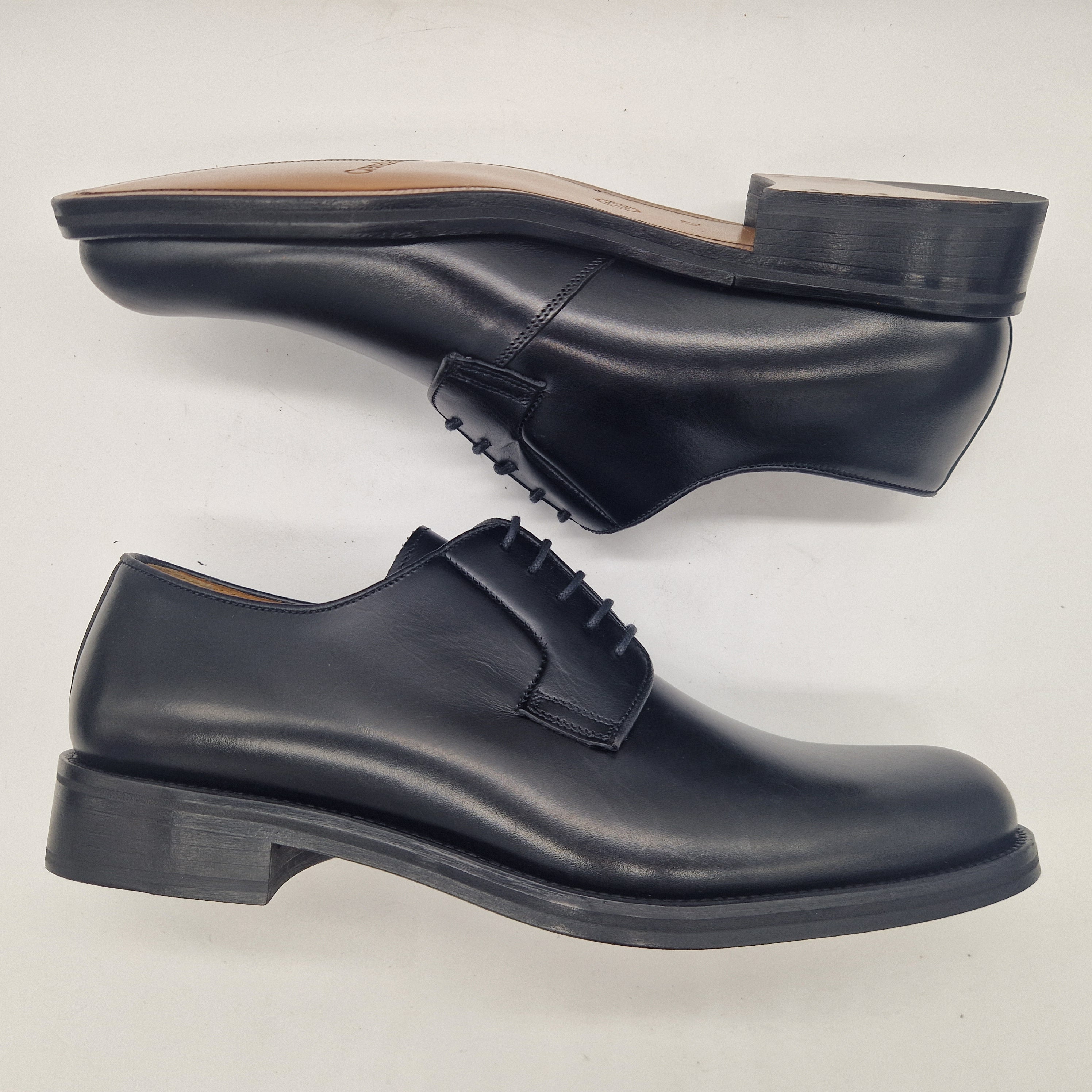 BLUCHER EN PIEL NEGRA - 70040