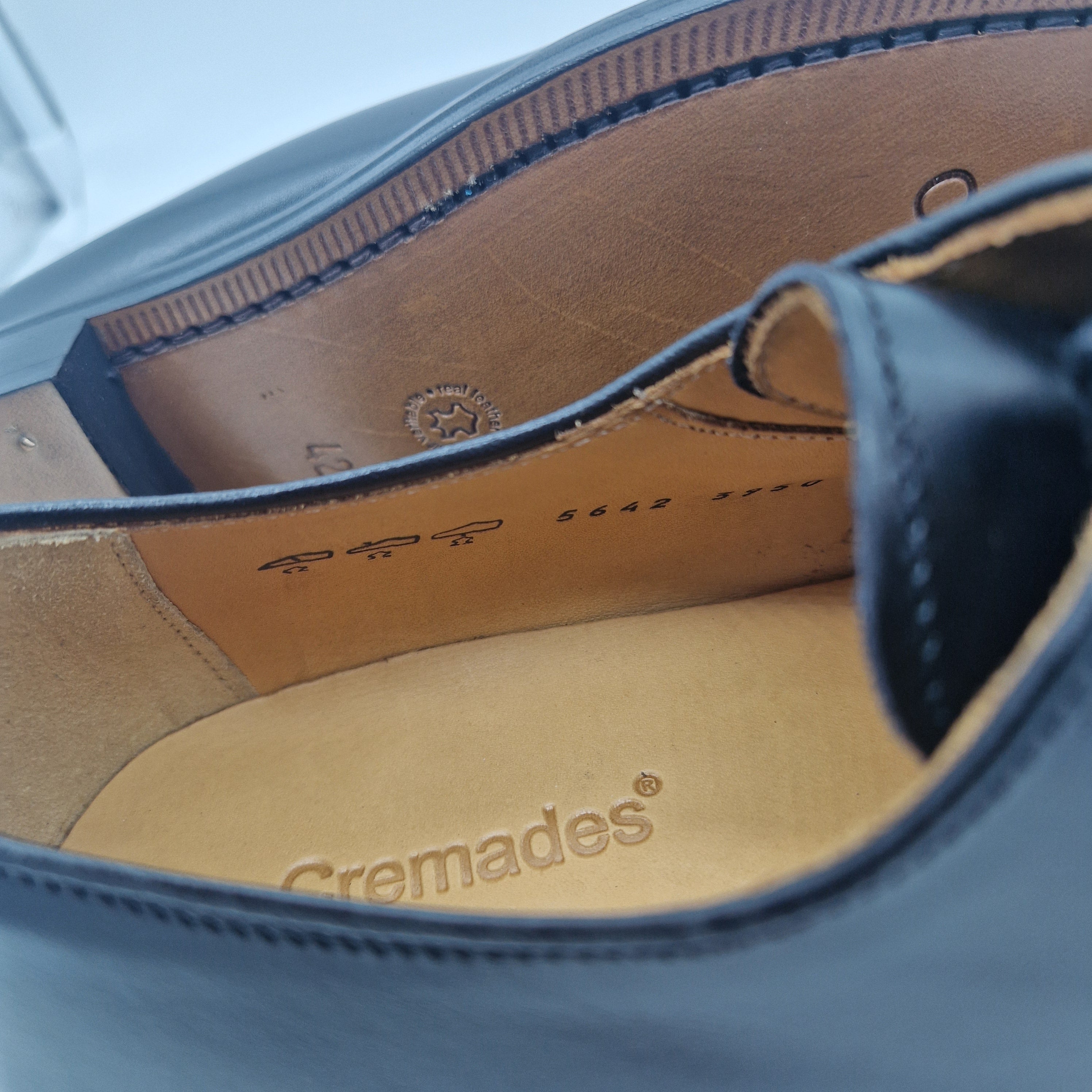 BLUCHER EN PIEL NEGRA - 70040