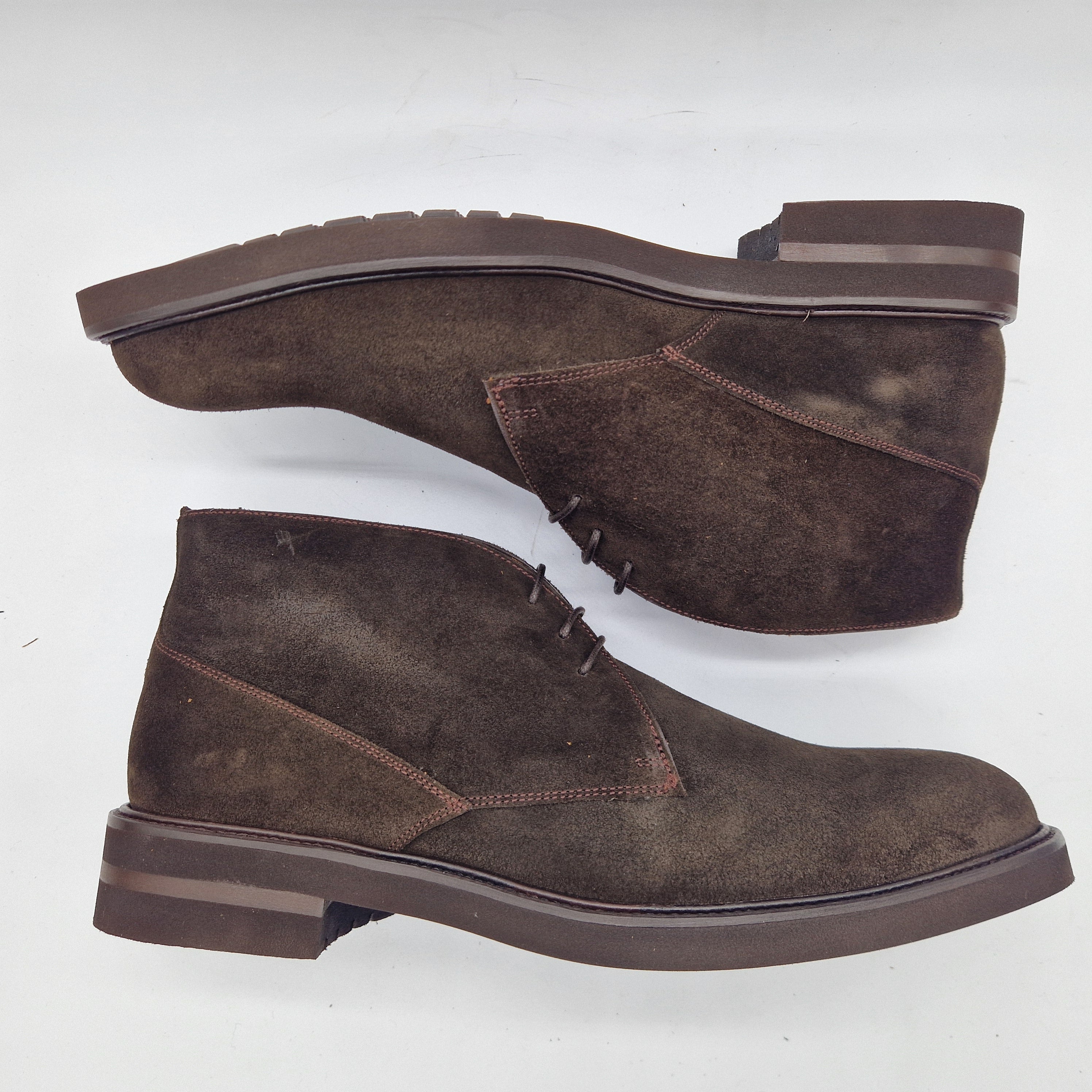 BOTITA EN SERRAJE MARRÓN - 70049