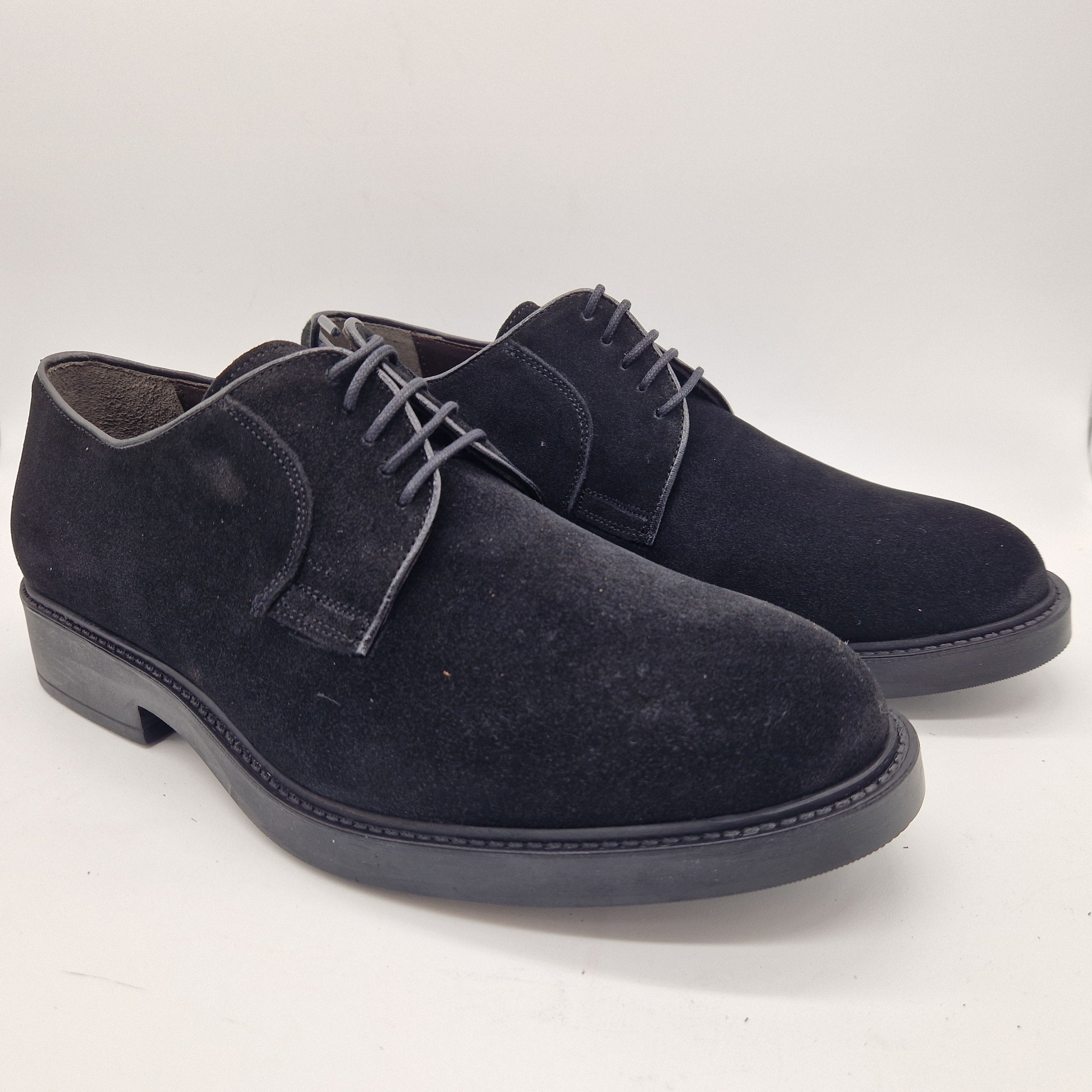 BLUCHER EN SERRAJE NEGRO - 70079