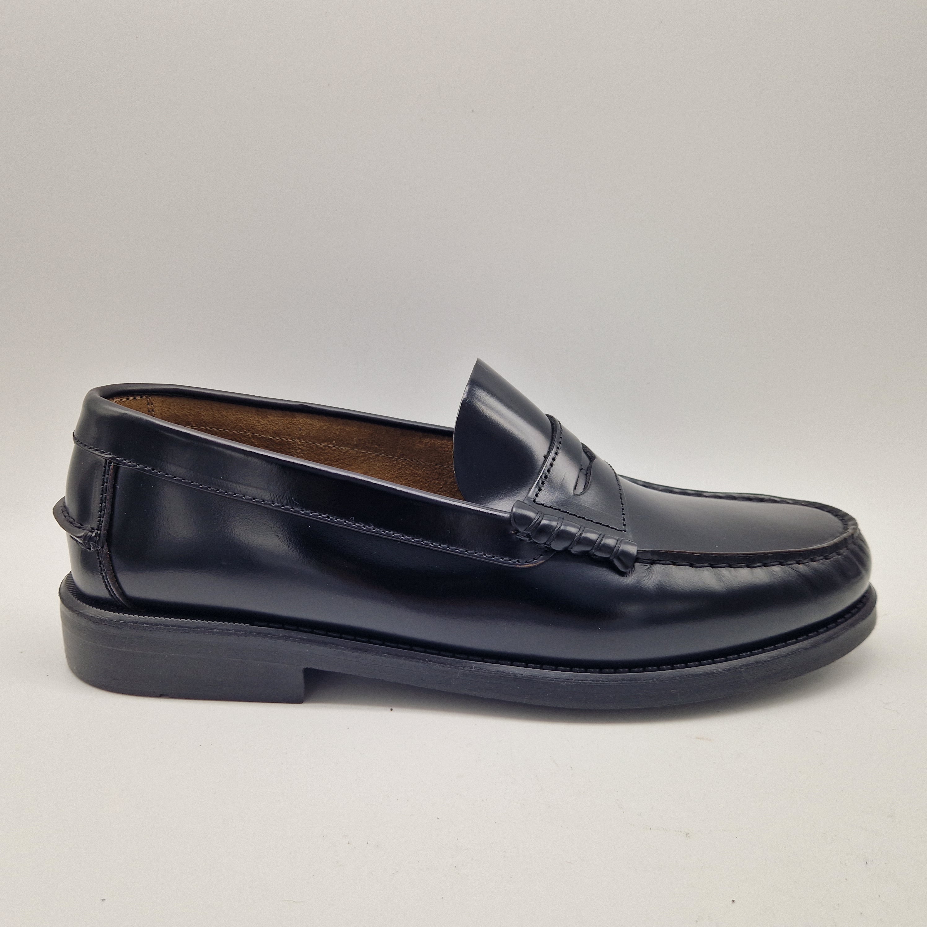 70186-CASTELLANODEANTIFAZENPIELNEGRAYPISODEGOMA.jpg