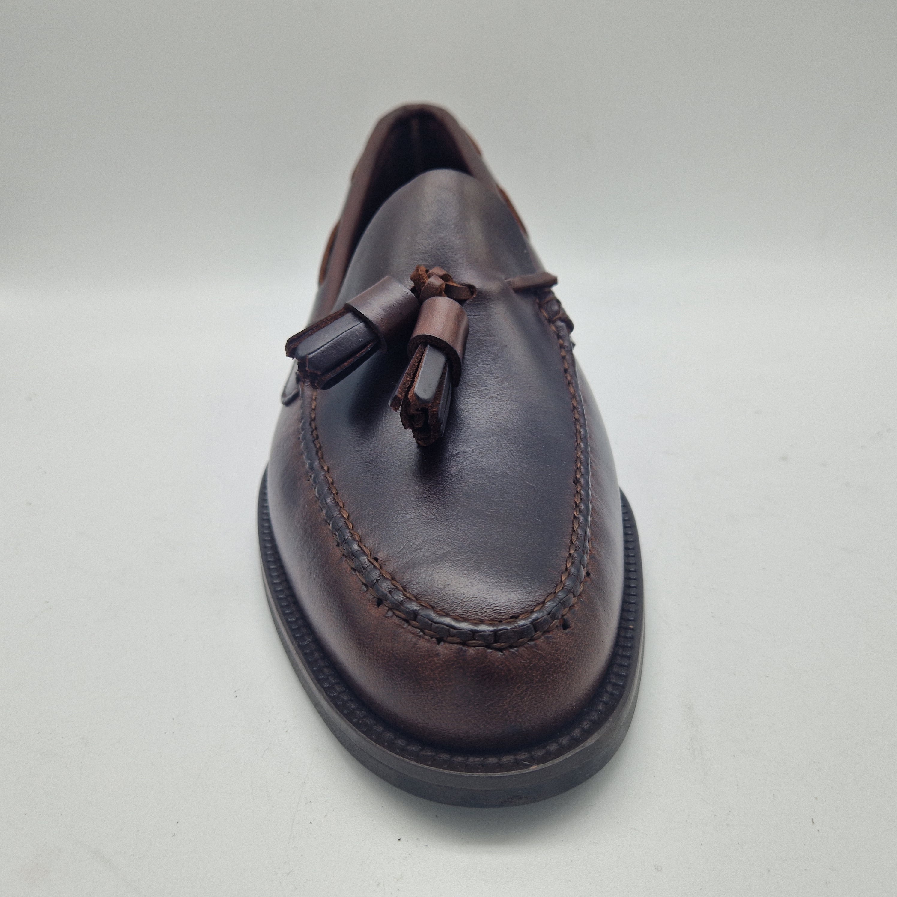 CASTELLANO DE BORLAS EN PIEL ENGRASADA MARRÓN - 70287