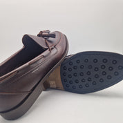 CASTELLANO DE BORLAS EN PIEL ENGRASADA MARRÓN - 70287