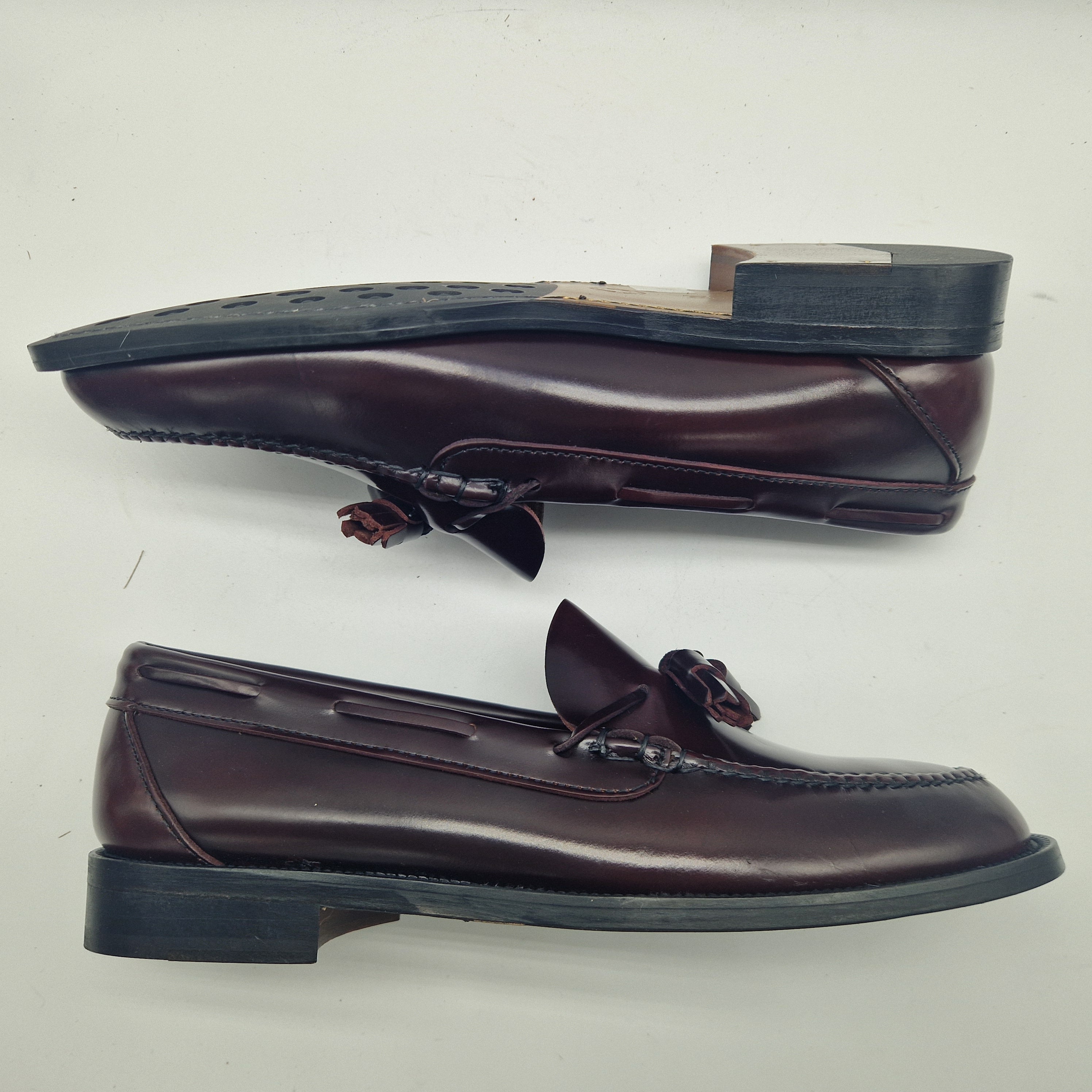 CASTELLANO DE BORLAS EN PIEL BURDEOS - 70288