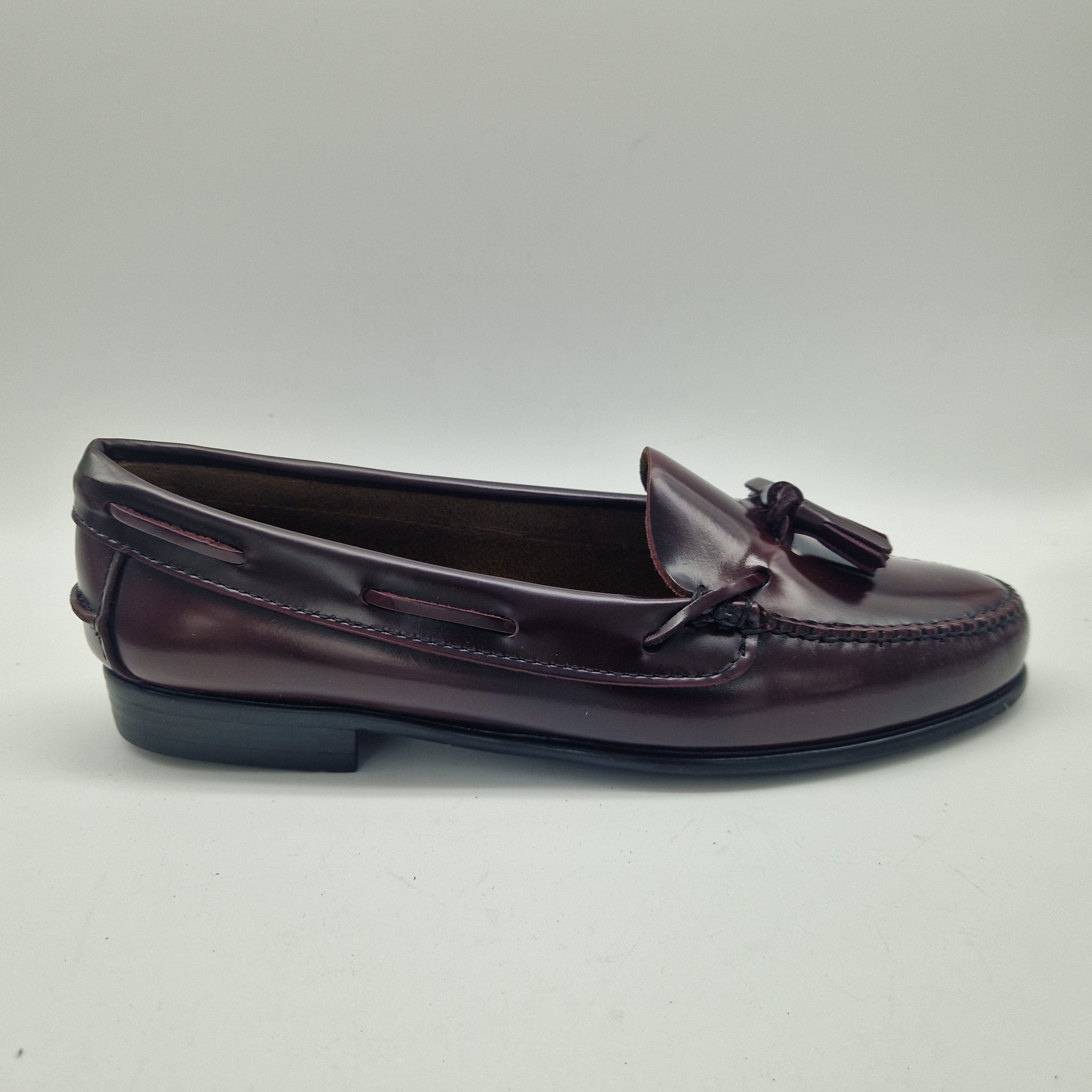 CASTELLANO DE BORLAS EN PIEL BURDEOS