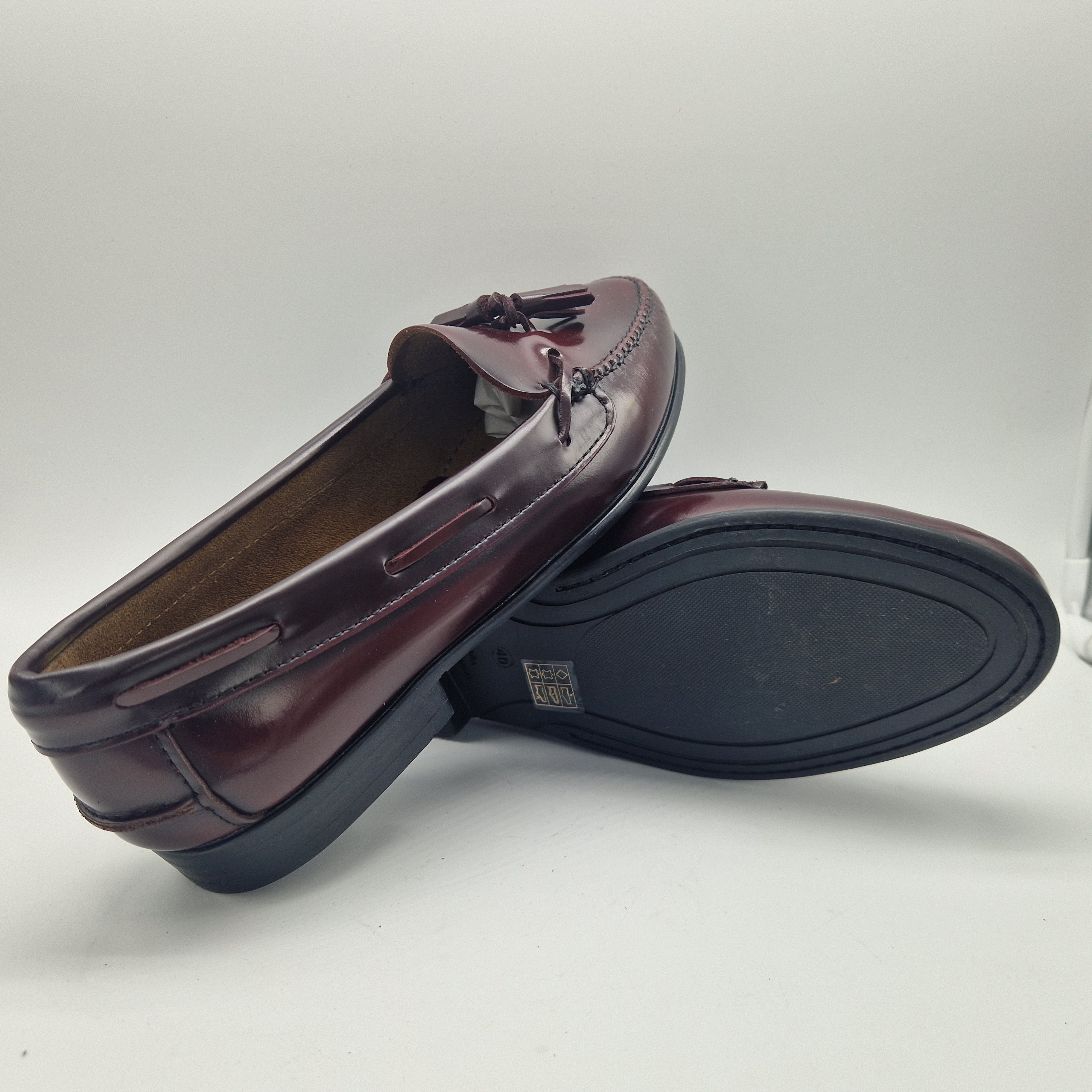 CASTELLANO DE BORLAS EN PIEL BURDEOS