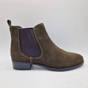 BOTÍN EN SERRAJE KAKI