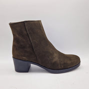 BOTÍN EN SERRAJE KAKI