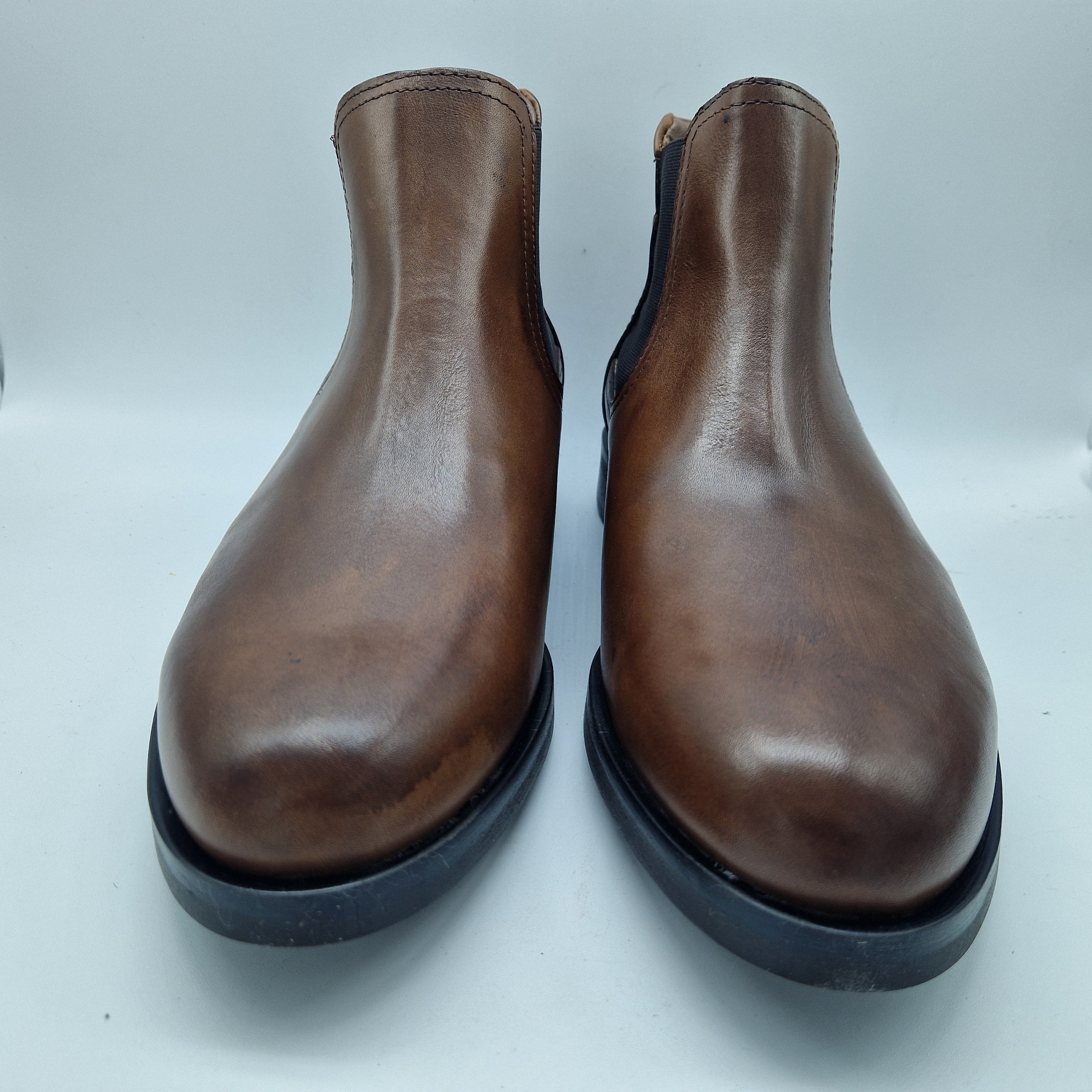 BOTIN CHELSEA EN PIEL CUERO