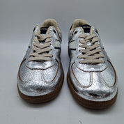 DEPORTIVO EN TONOS PLATA