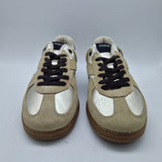 DEPORTIVO EN TONOS CAMEL