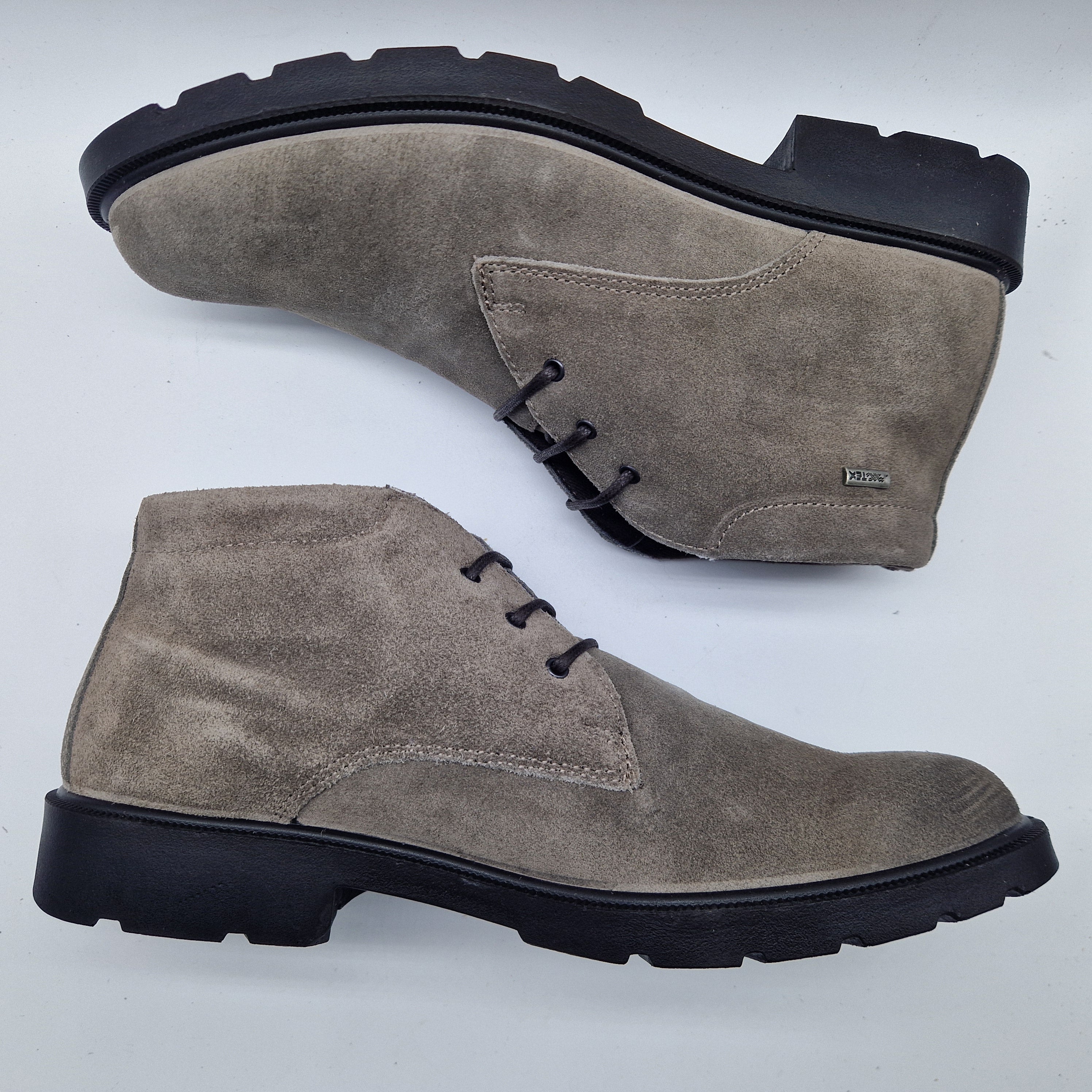 BOTITA DE CORDONES EN SERRAJE TAUPE