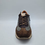 DEPORTIVO EN TONOS MARRONES