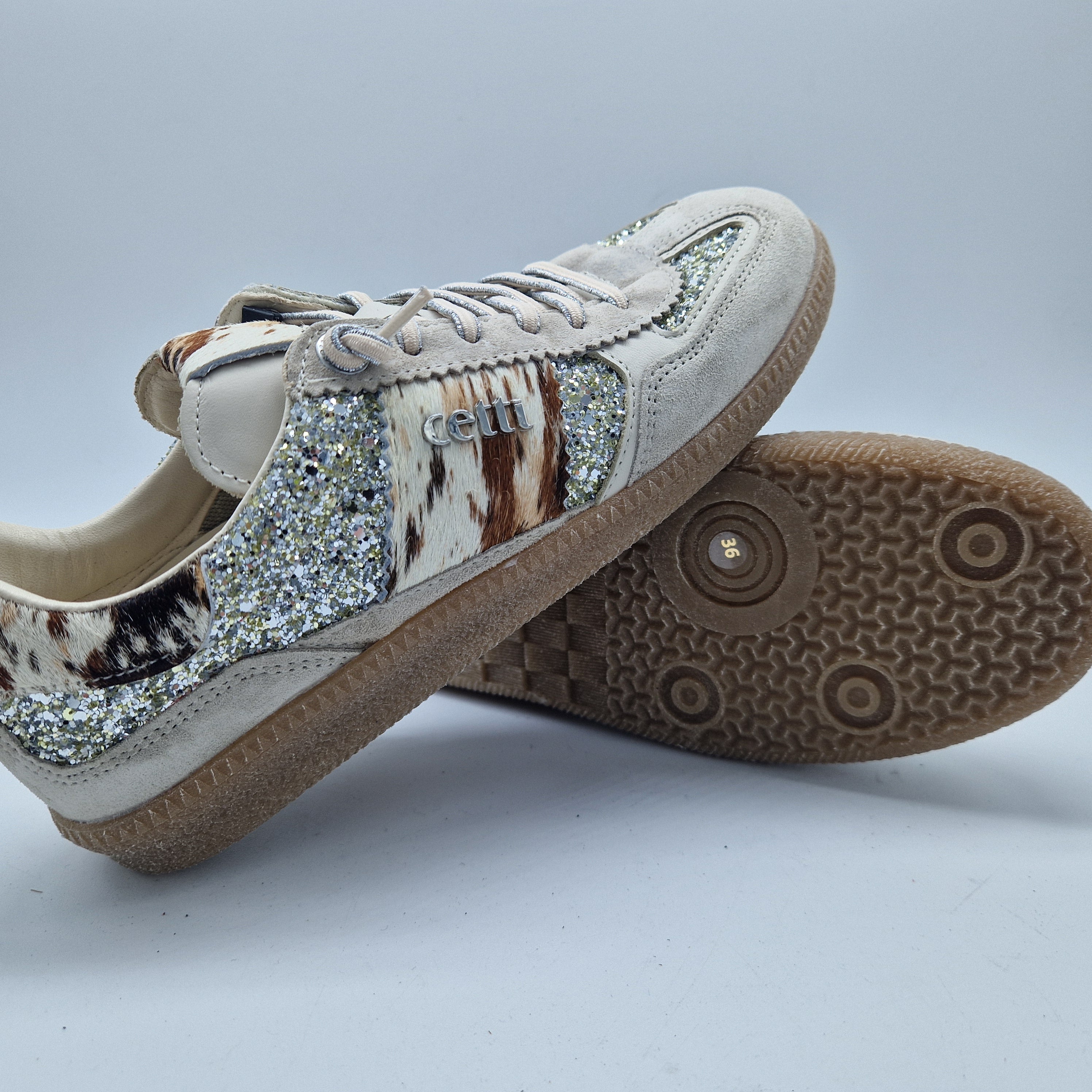 DEPORTIVO EN TONOS CHAMPAGNE