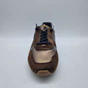 DEPORTIVO DE PISO FINO EN METAL BRONCE