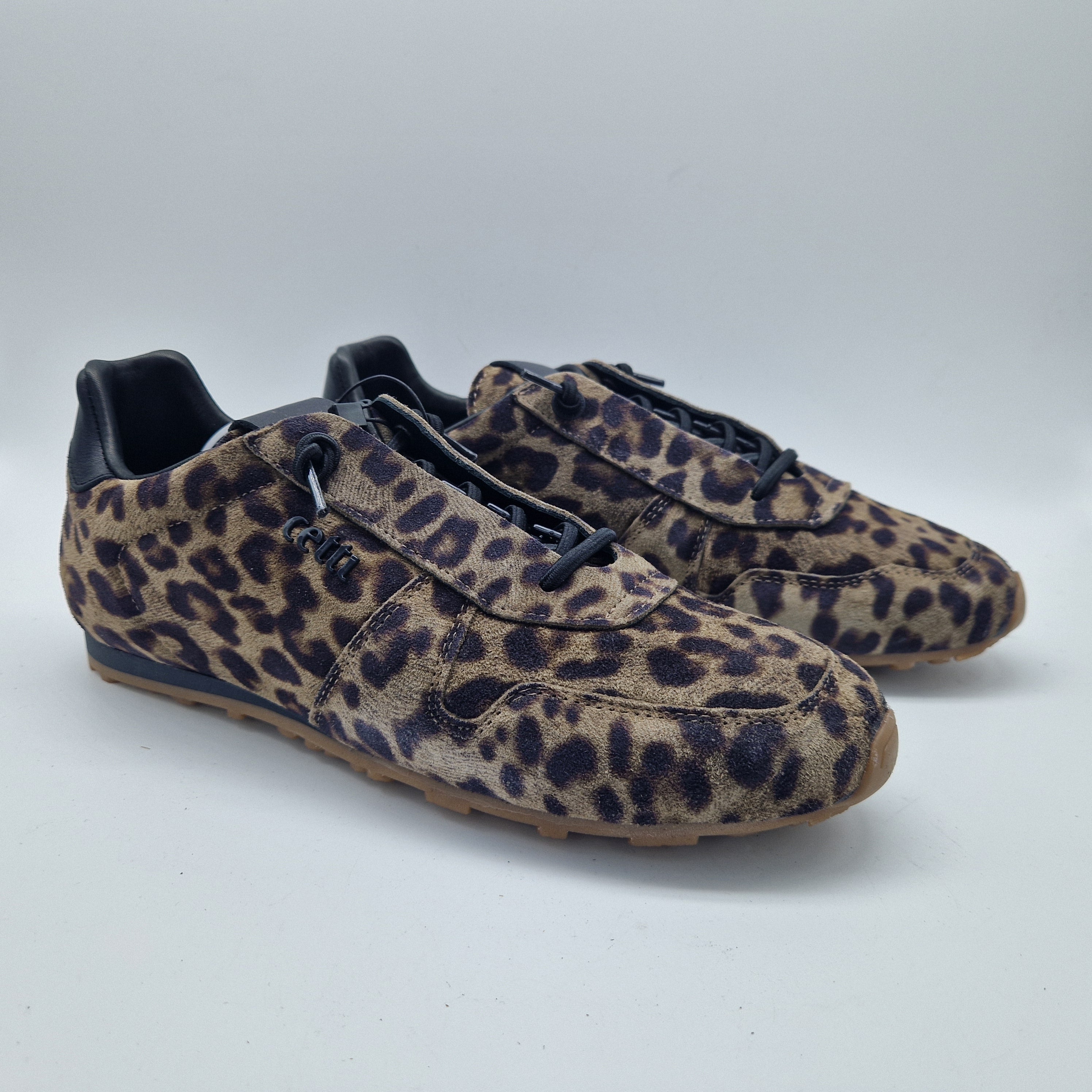 DEPORTIVO DE PISO FINO EN ANTE LEOPARDO