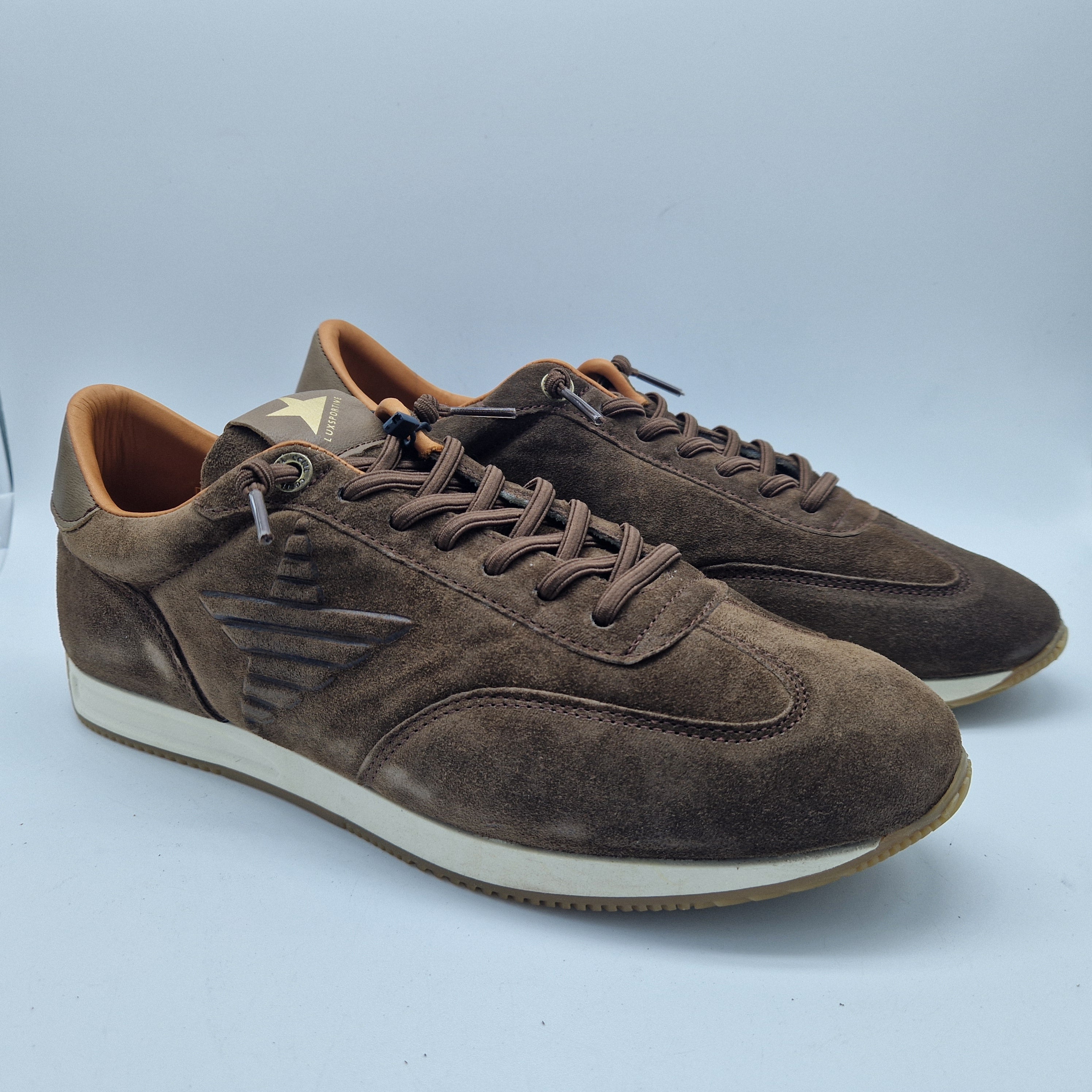 DEPORTIVO EN ANTE MARRÓN