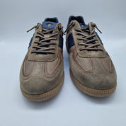 DEPORTIVO EN TONOS KAKI