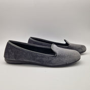 COPETE EN TERCIOPELO GRIS