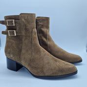 BOTÍN EN SERRAJE CUERO