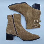 BOTÍN EN SERRAJE CUERO