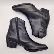 BOTÍN COW EN PIEL NEGRA