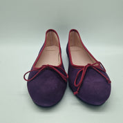 BAILARINA CLÁSICA EN ANTE MORADO Y VIVO FUXIA