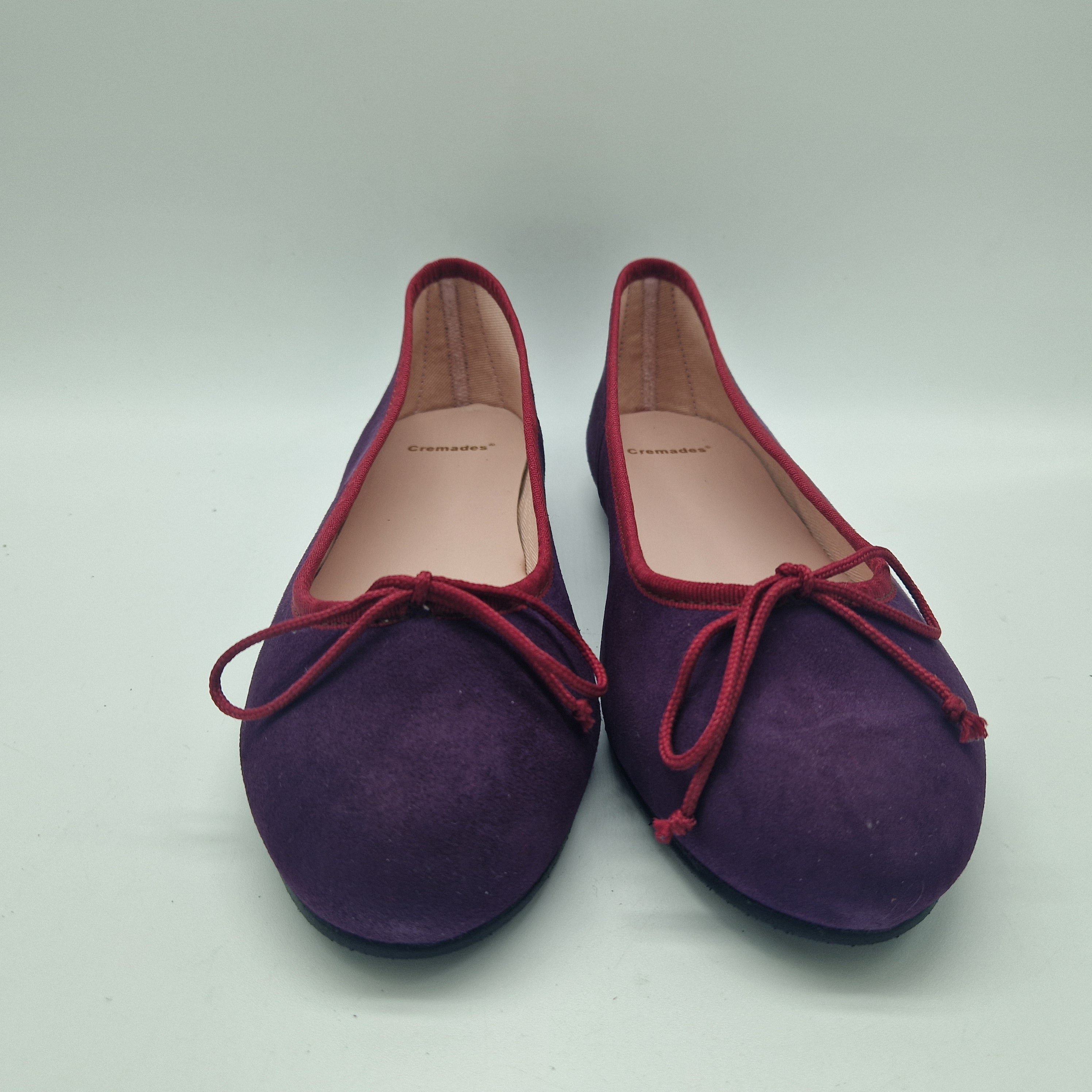 BAILARINA CLÁSICA EN ANTE MORADO Y VIVO FUXIA