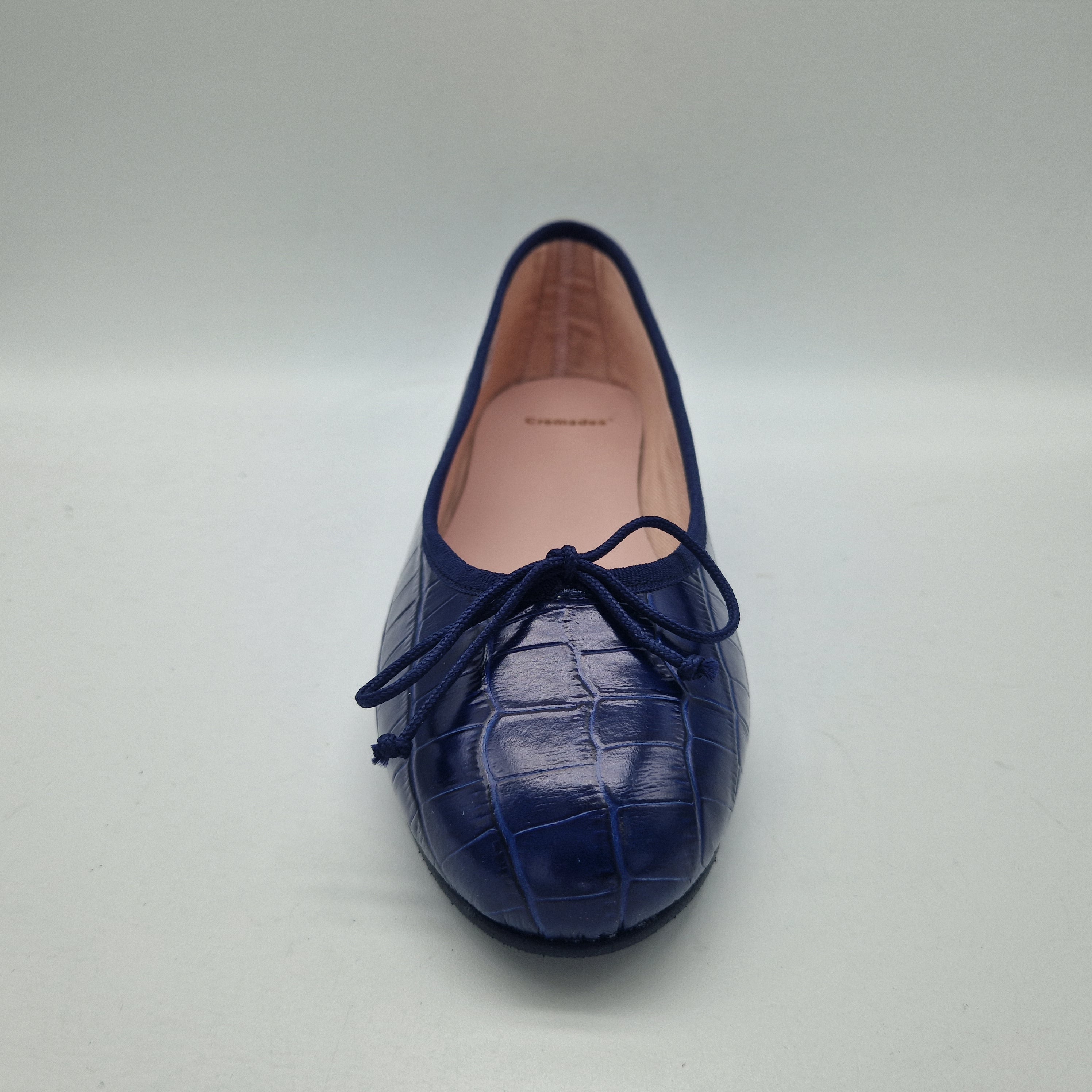 71223-BAILARINACLASICAENPIELGRABADAMARINO_FOTO2.jpg