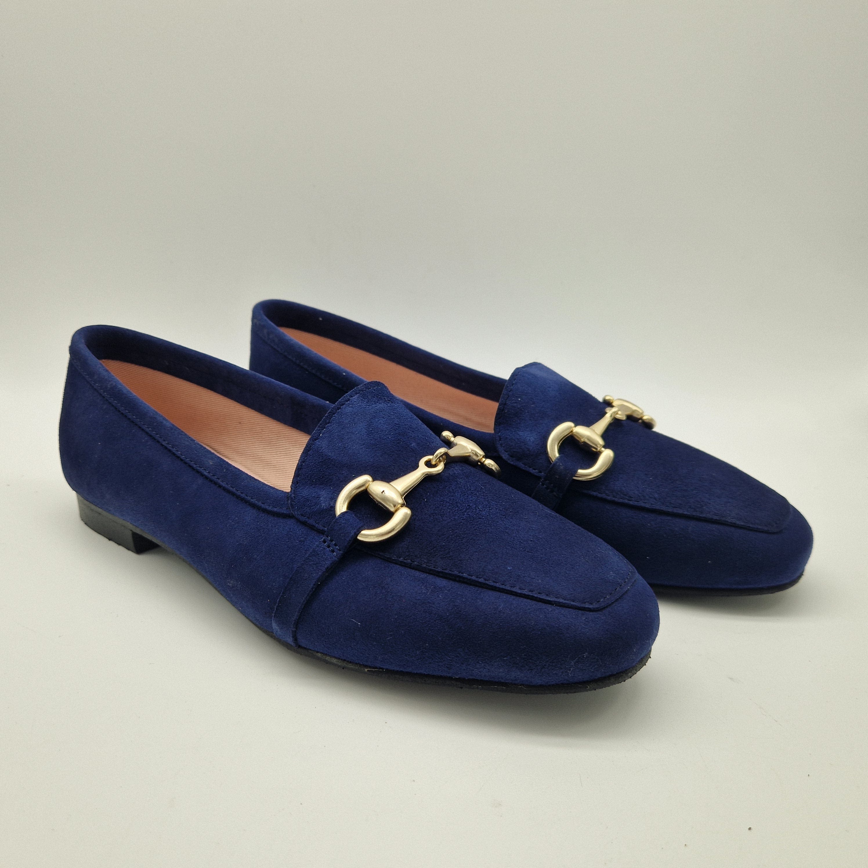 MOCASÍN CON ESTRIBO EN ANTE AZUL