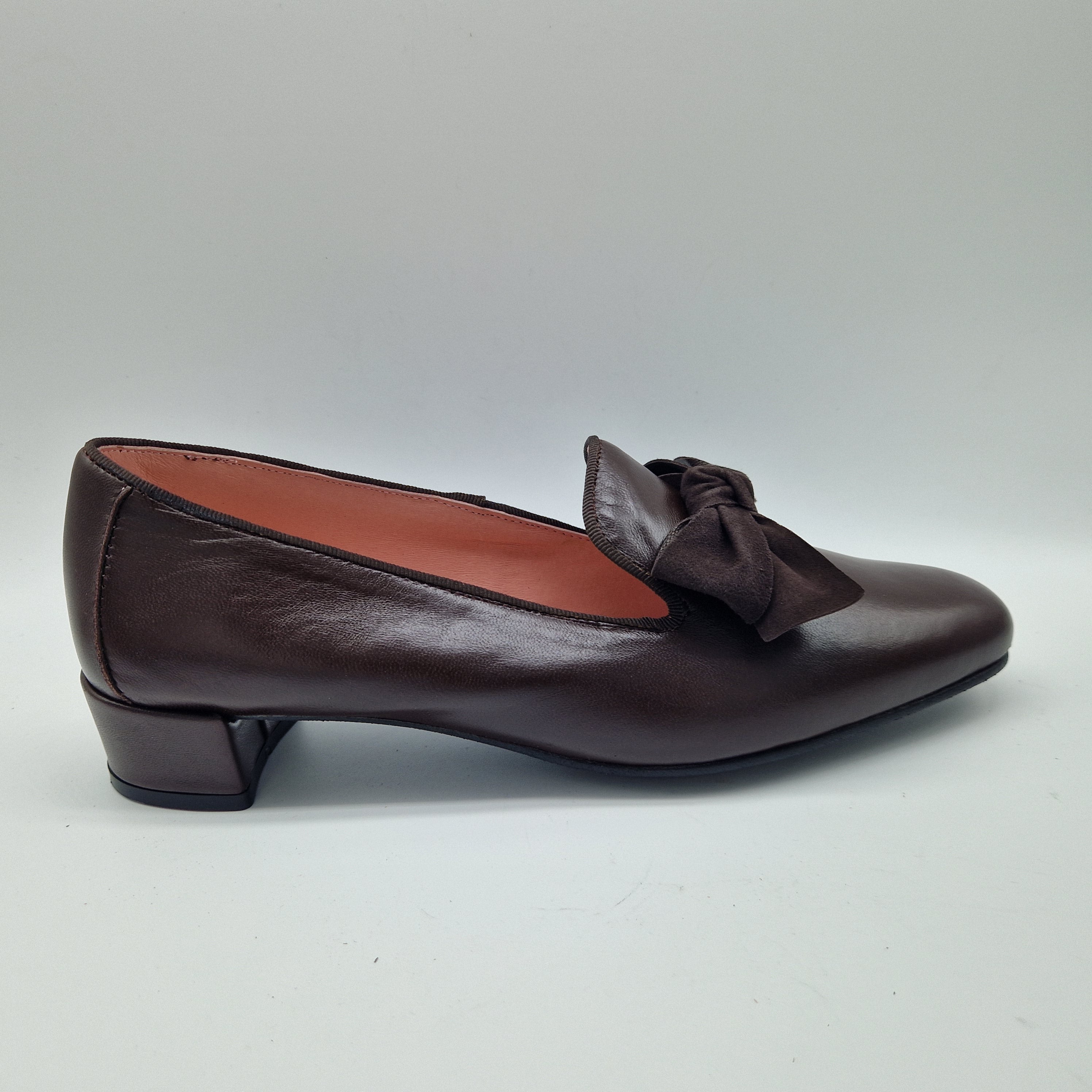 71353-COPETEDELAZOENPIELMARRON.jpg