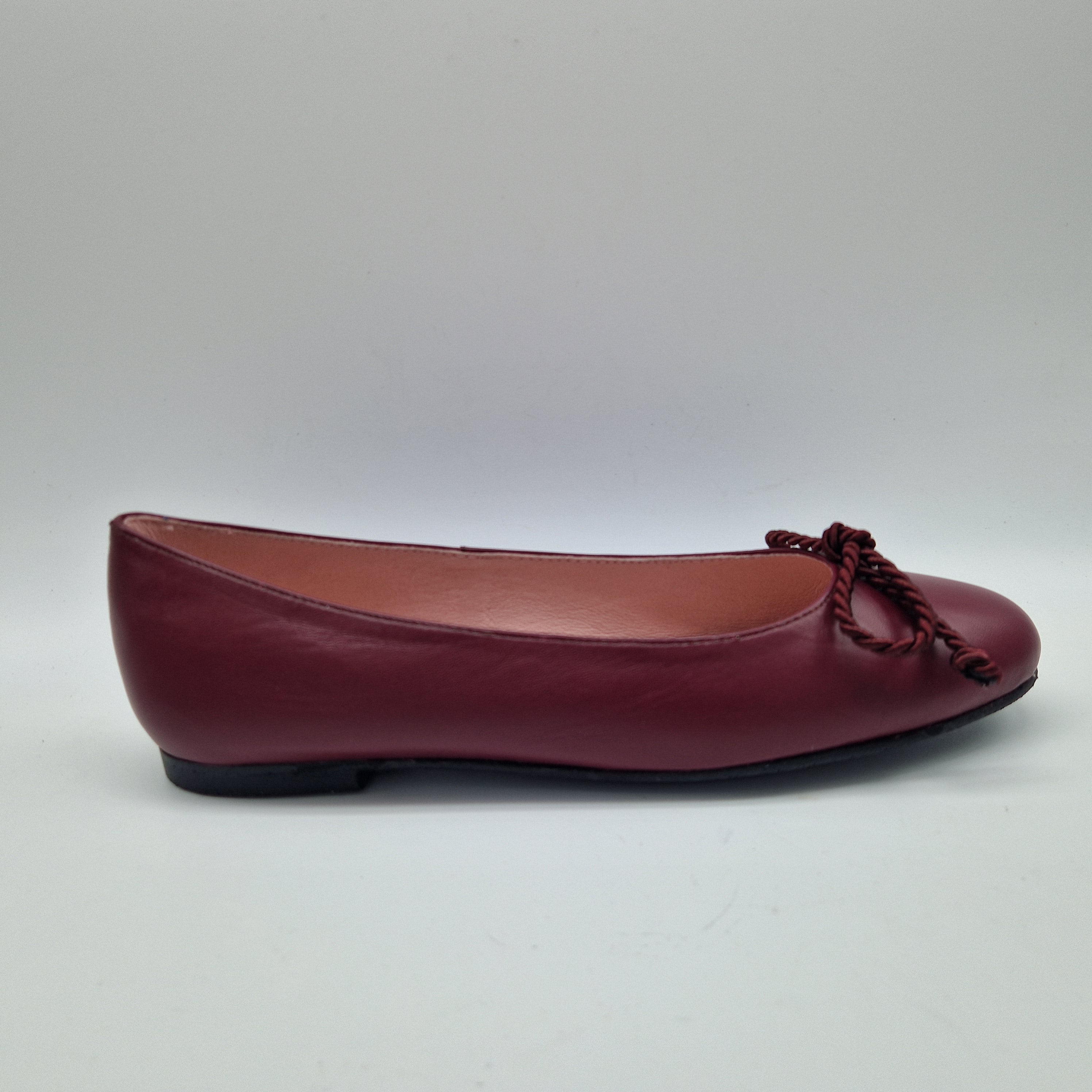 71447-BAILARINADECORDONGRUESOENPIELBURDEOS.jpg
