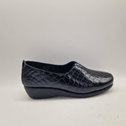 COPETE EN PIEL GRABADA NEGRO