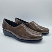 COPETE EN PIEL GRABADA TAUPE