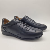 DEPORTIVO DE PIEL NEGRA