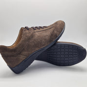 DEPORTIVO EN SERRAJE MARRÓN