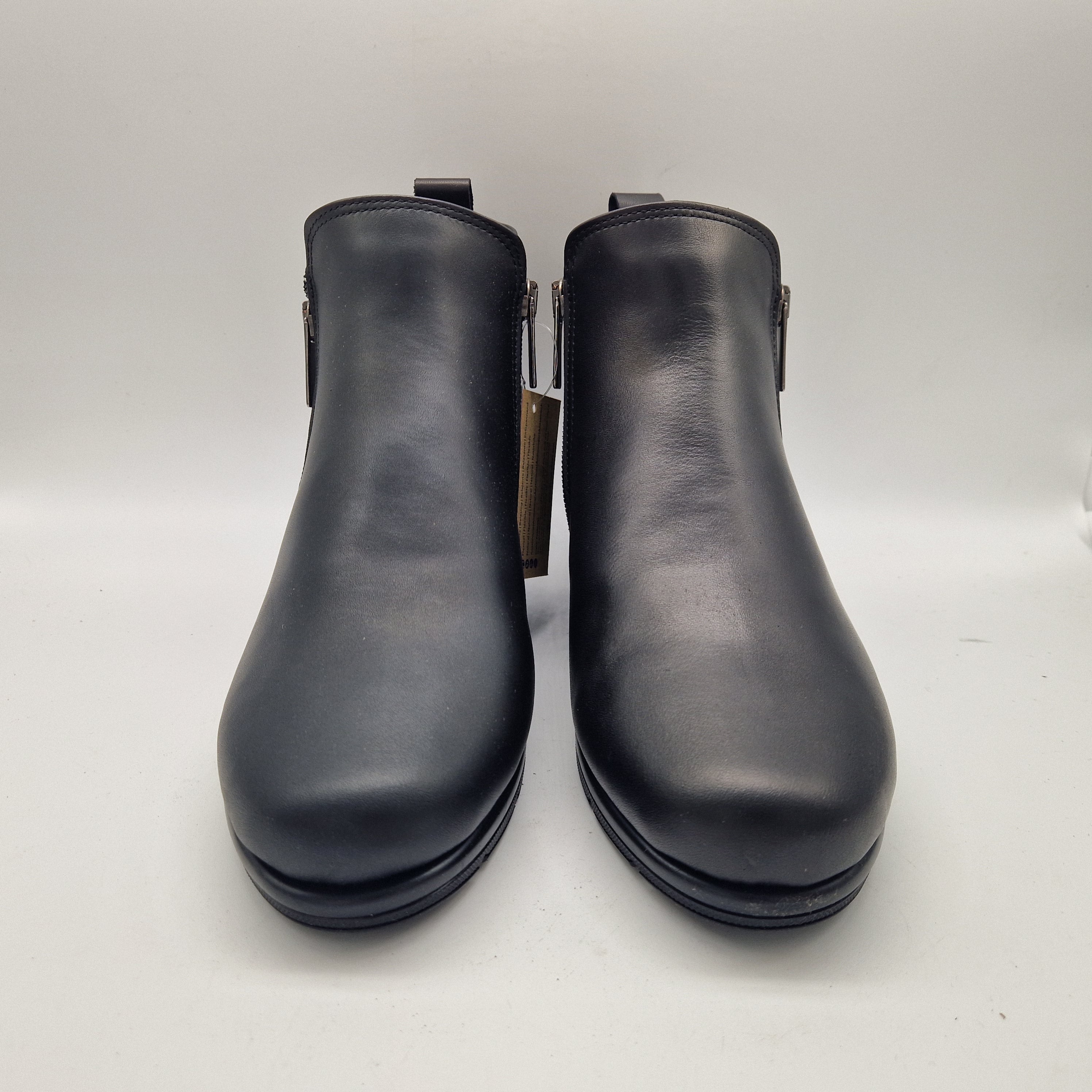 BOTÍN CÓMODO EN PIEL NEGRO