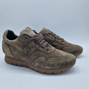 DEPORTIVO EN SERRAJE TAUPE