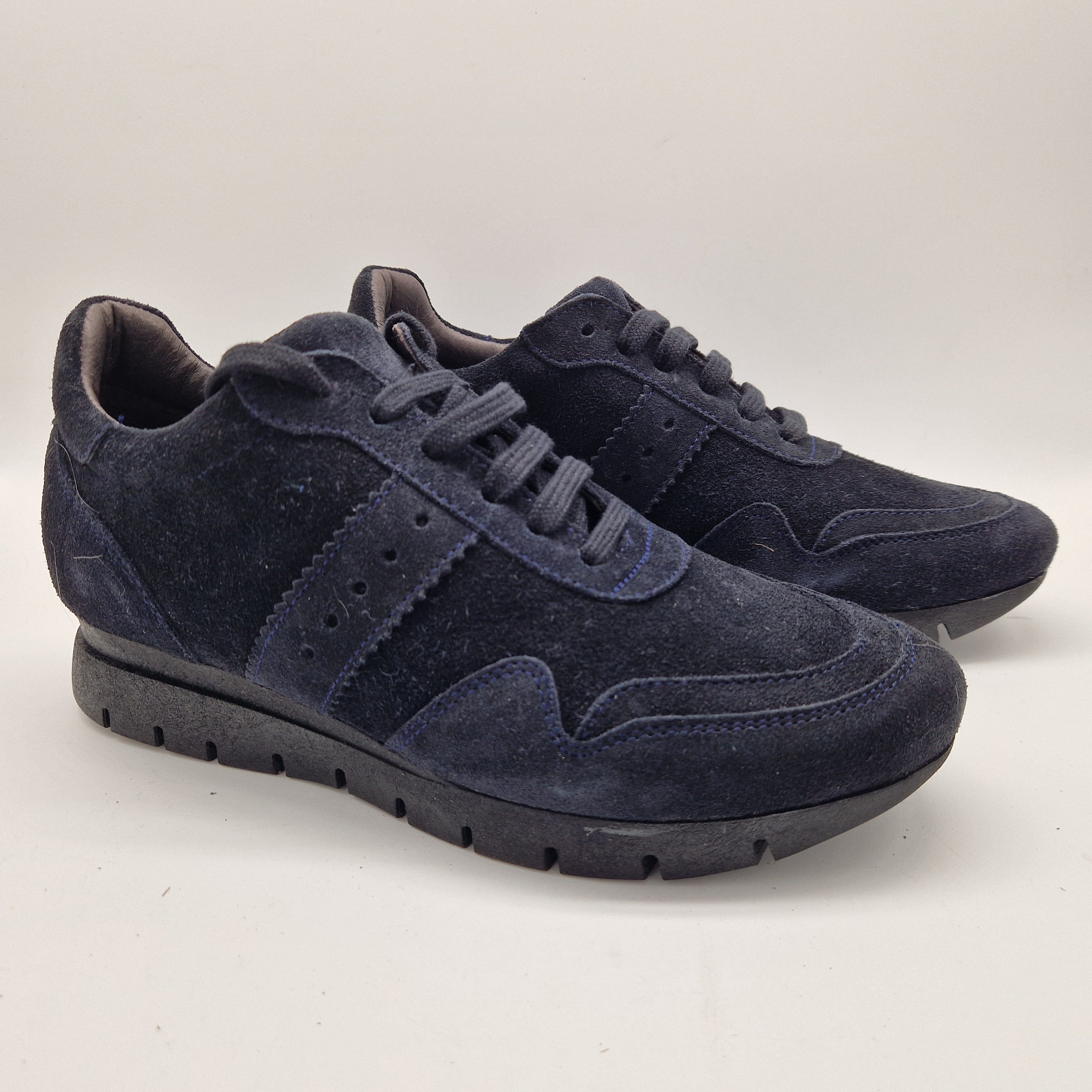 DEPORTIVO EN SERRAJE MARINO