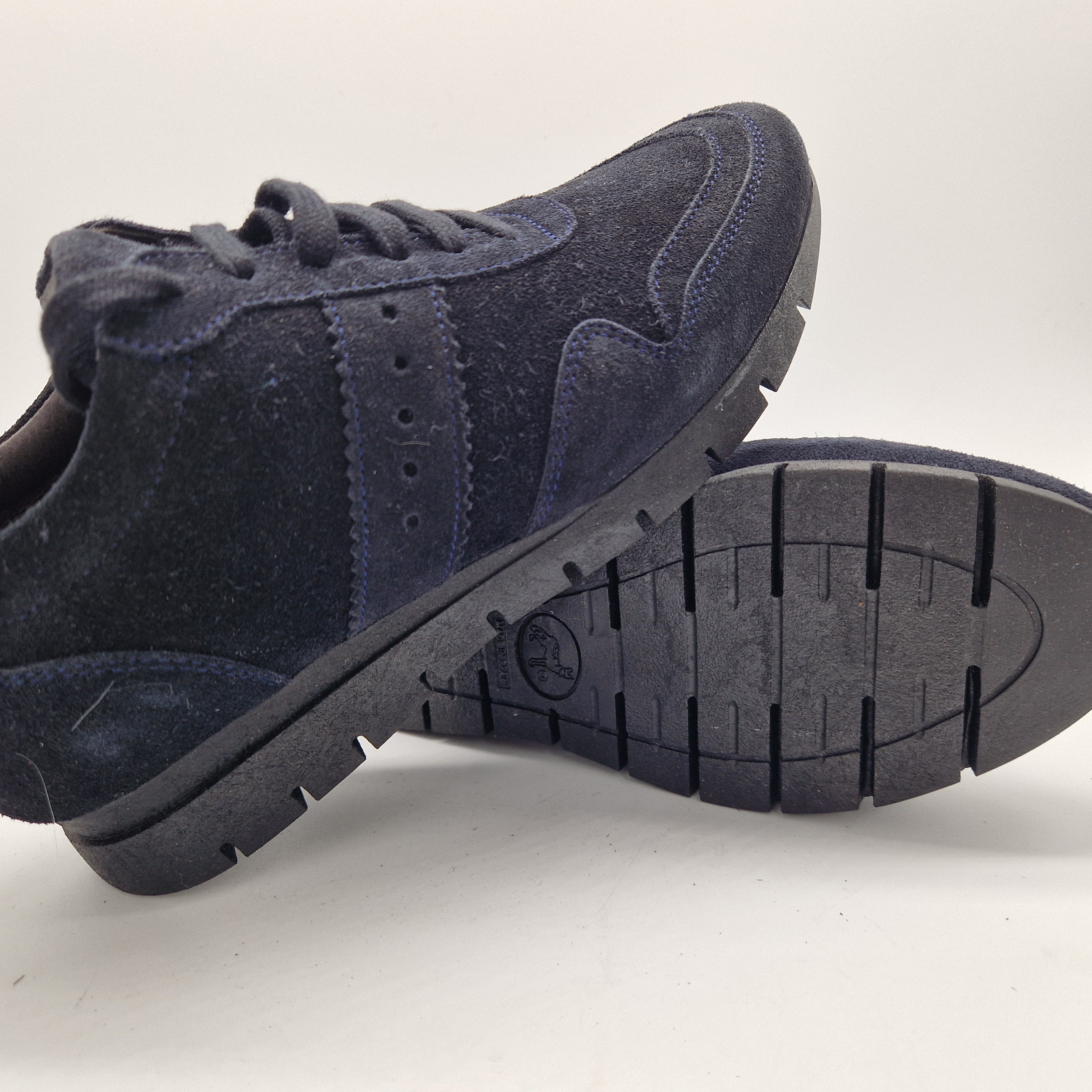 DEPORTIVO EN SERRAJE MARINO