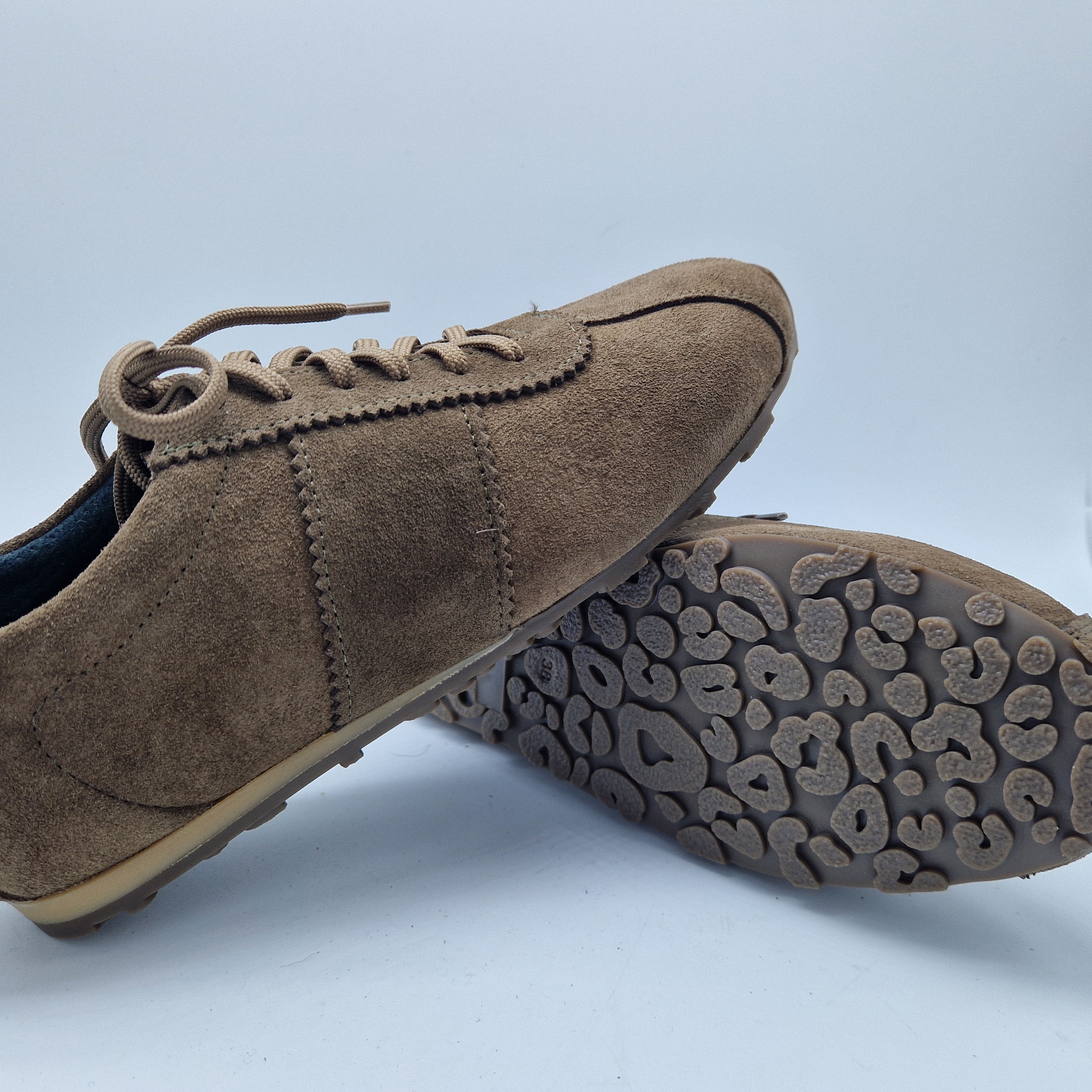 DEPORTIVO EN SERRAJE TOPO