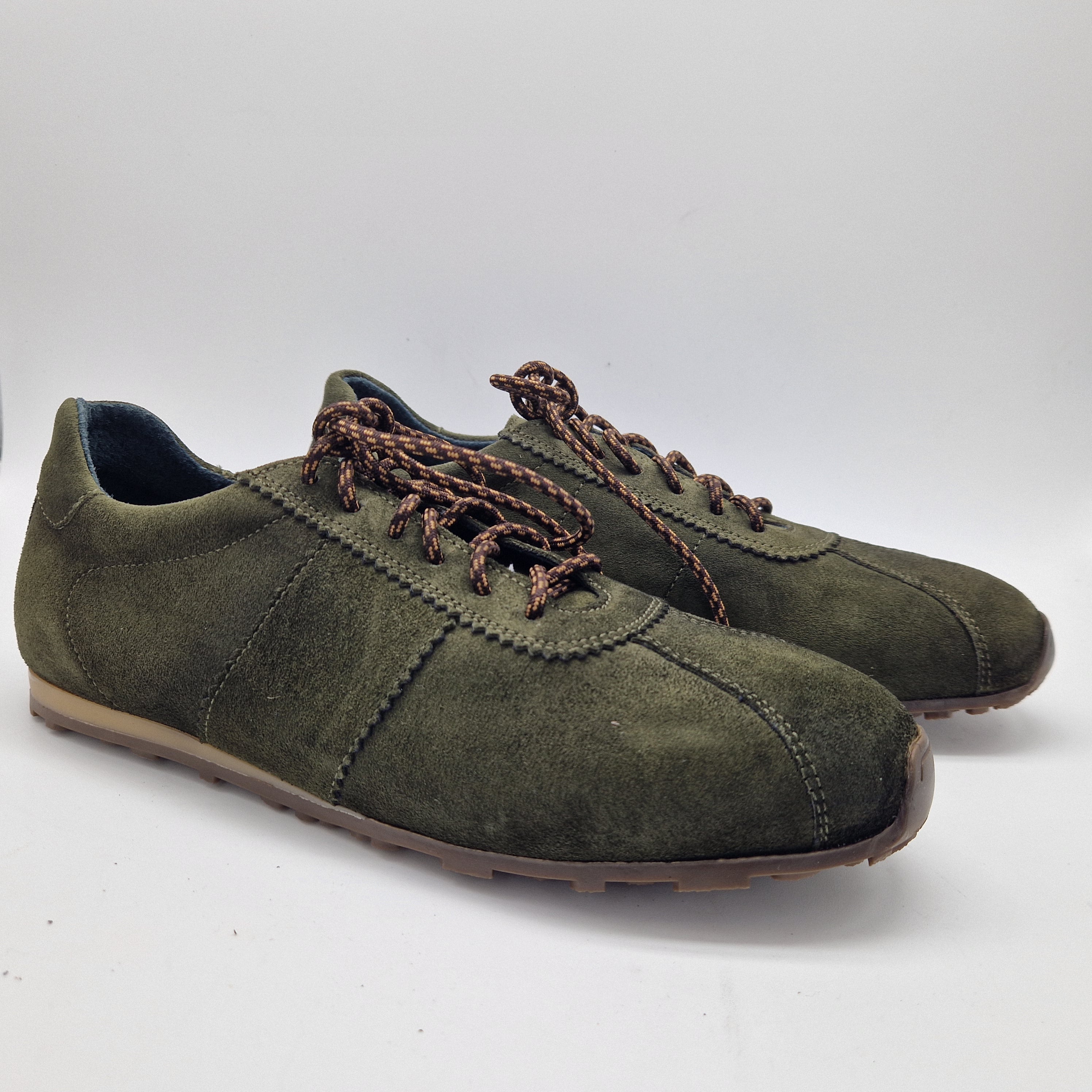 DEPORTIVO EN SERRAJE KAKI