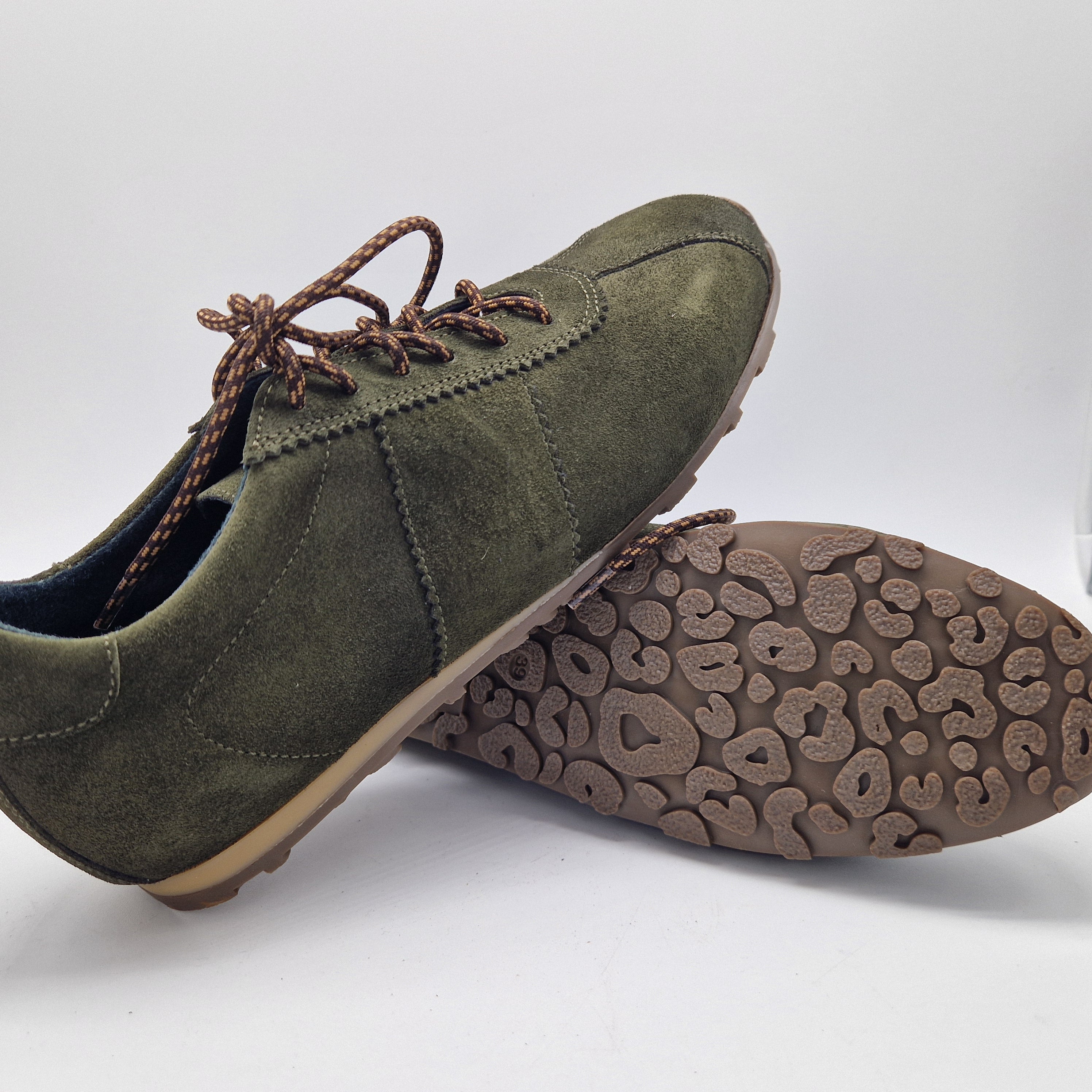 DEPORTIVO EN SERRAJE KAKI