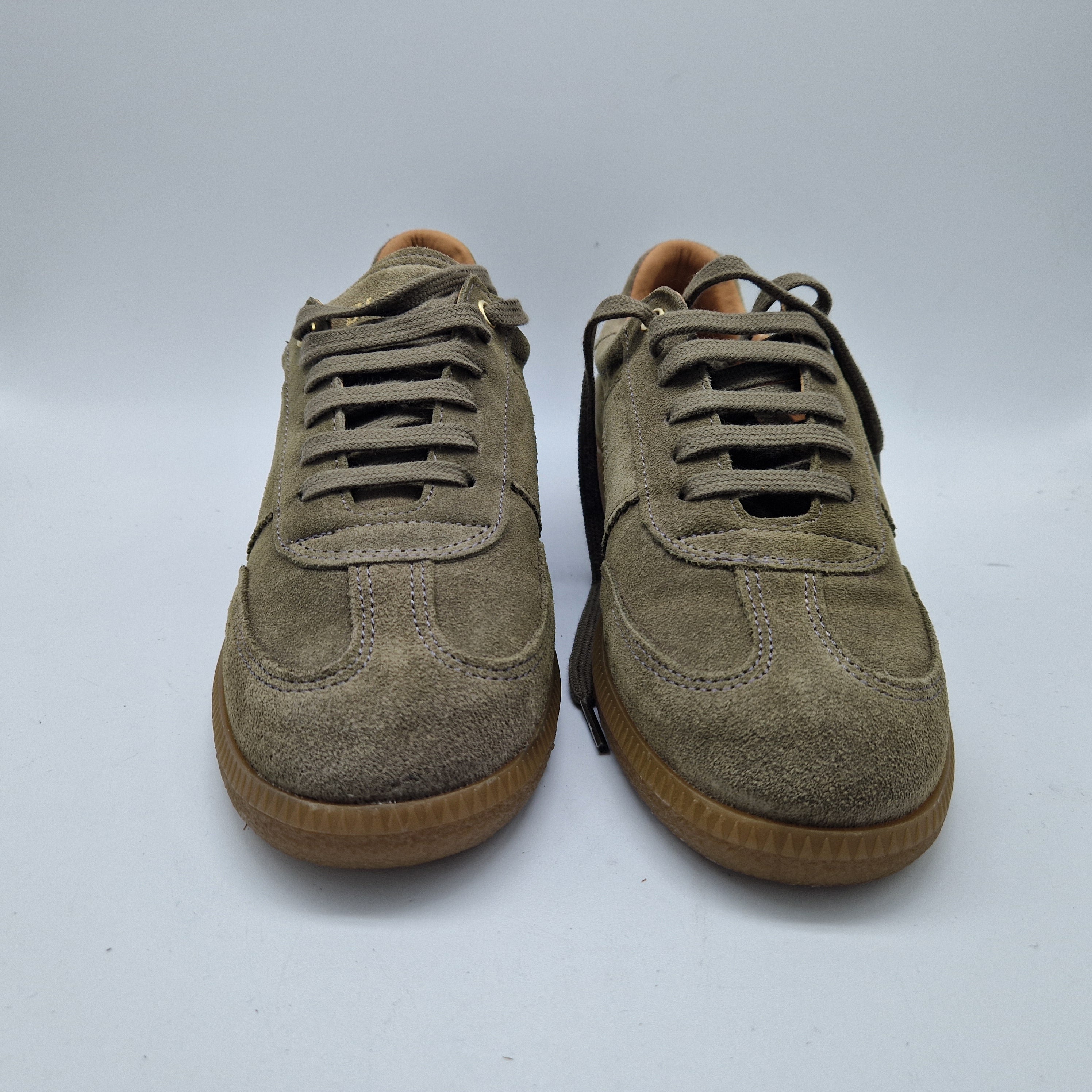 DEPORTIVO EN SERRAJE TAUPE