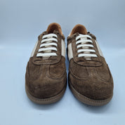 DEPORTIVO EN SERRAJE MARRÓN